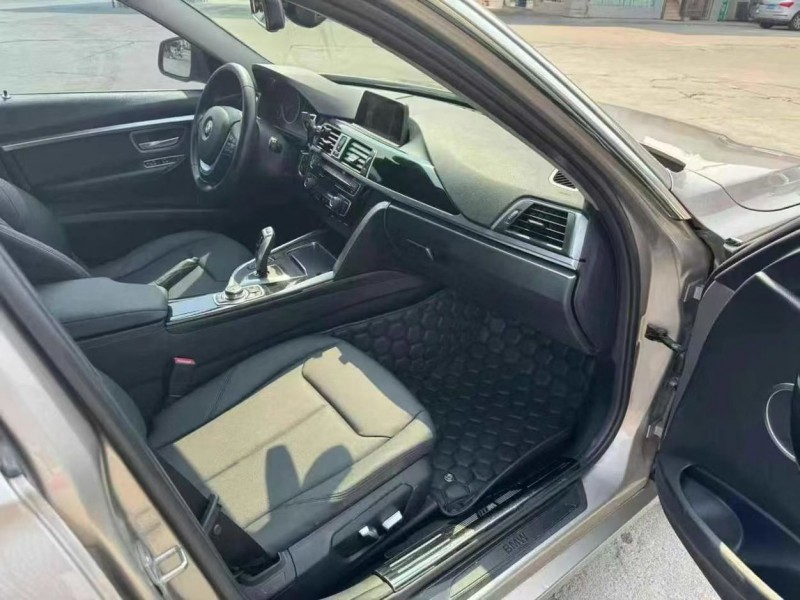 广州16年宝马3系6