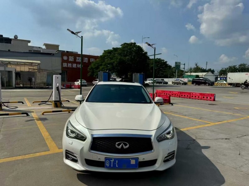 广州16年英菲尼迪Q50L1