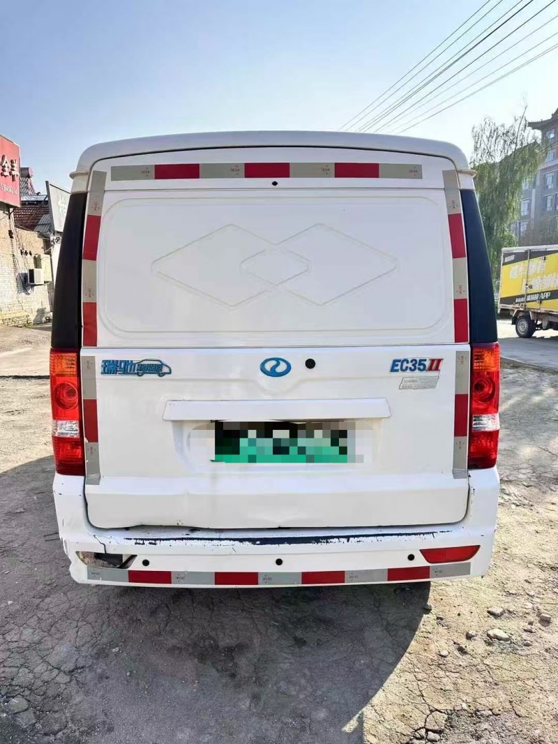 菏泽21年瑞驰EC35新能源9