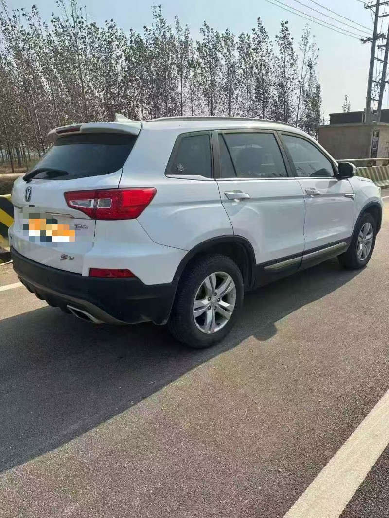 菏泽19年长安汽车CS757