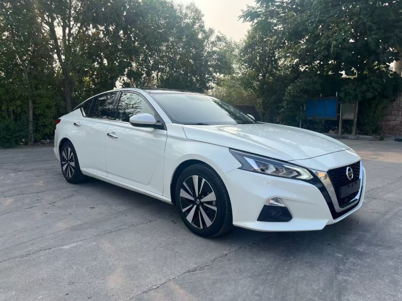 徐州22年日产天籁3