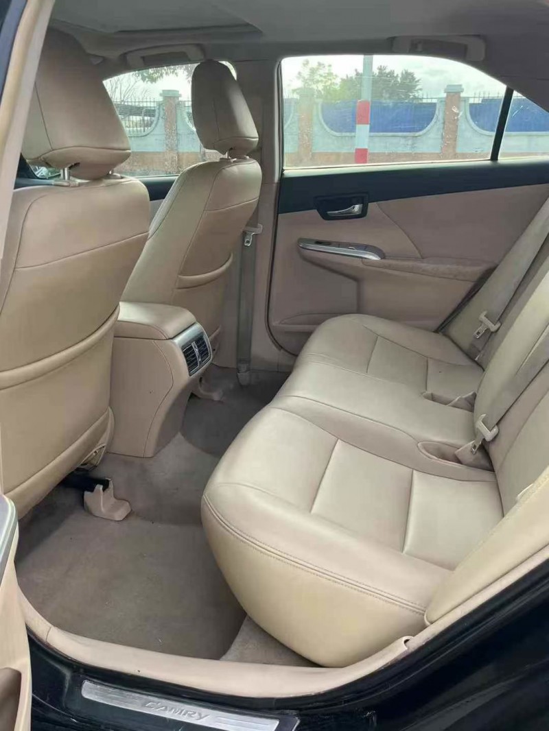 广州13年丰田凯美瑞2