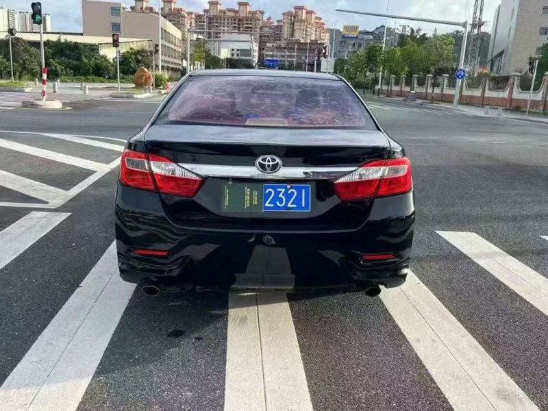 广州13年丰田凯美瑞5