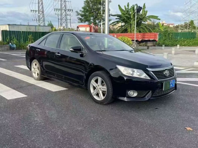 广州13年丰田凯美瑞8