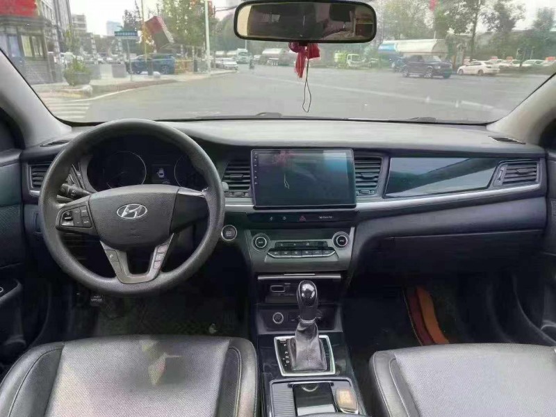 成都18年现代名图6