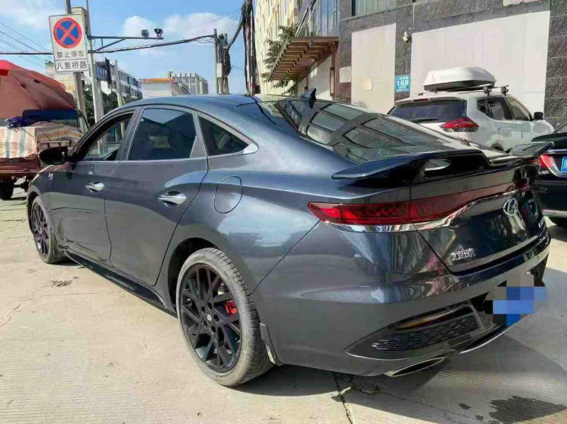 成都21年现代菲斯塔7