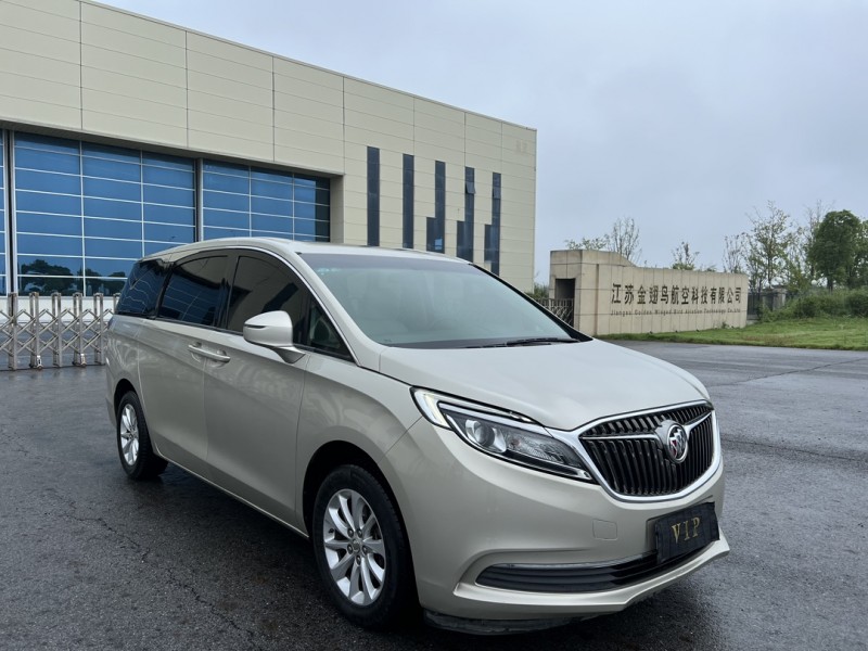 盐城17年别克GL82