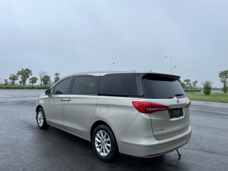 盐城17年别克GL89