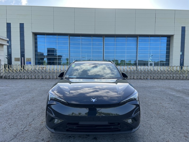 盐城25年极狐汽车阿尔法1