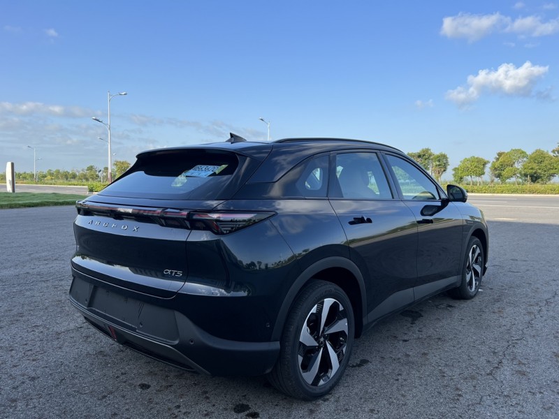 盐城25年极狐汽车阿尔法8