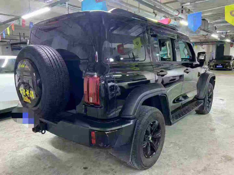 成都23年长城汽车坦克8