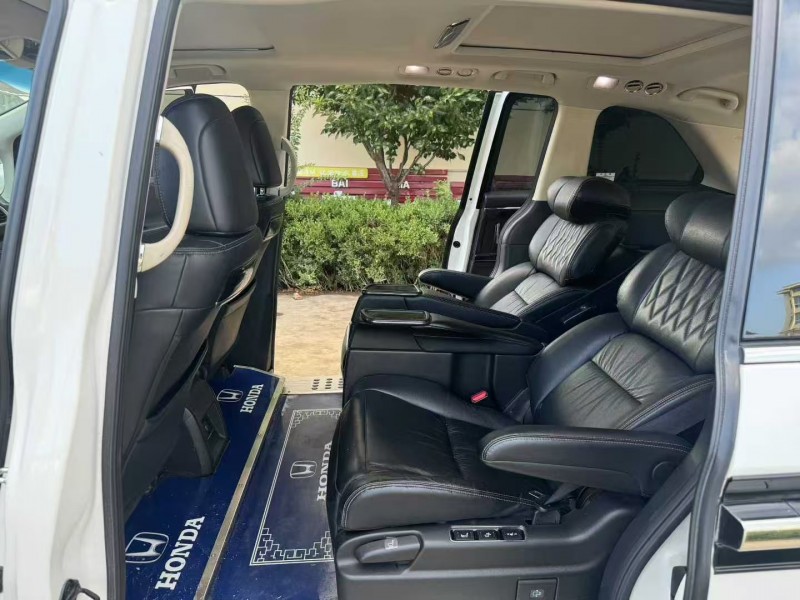 徐州20年本田艾力绅4