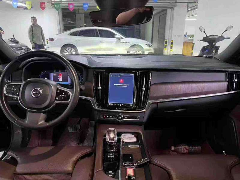 成都22年沃尔沃S906