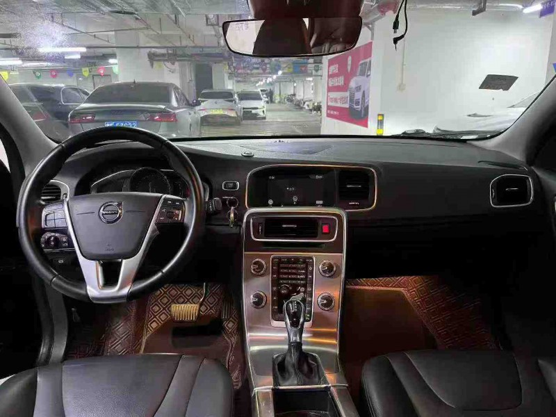 成都18年沃尔沃S60L6