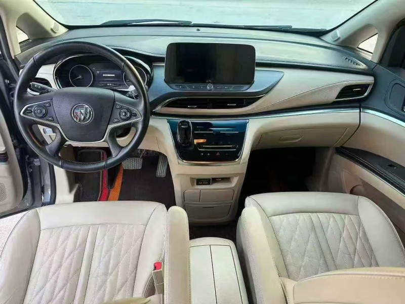 徐州23年别克GL84