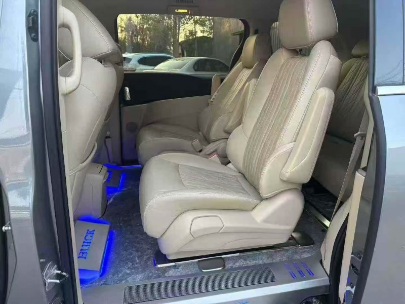 徐州23年别克GL85