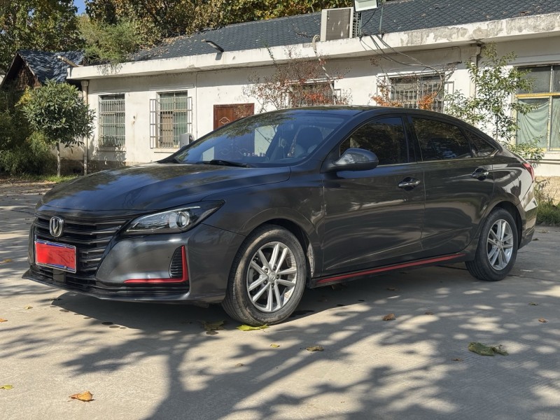 郑州20年长安汽车锐程5