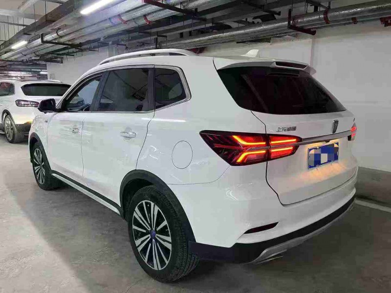 成都21年荣威RX57