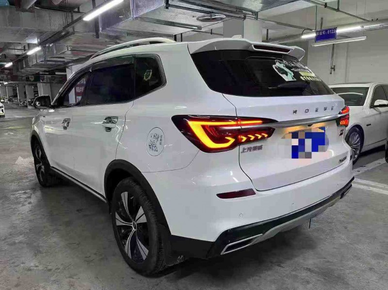 成都21年荣威RX57