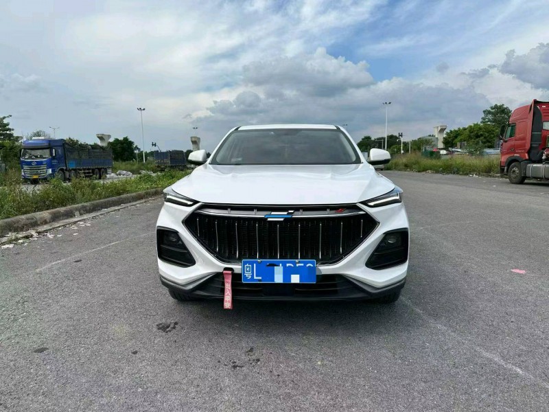 南宁22年长安汽车欧尚1