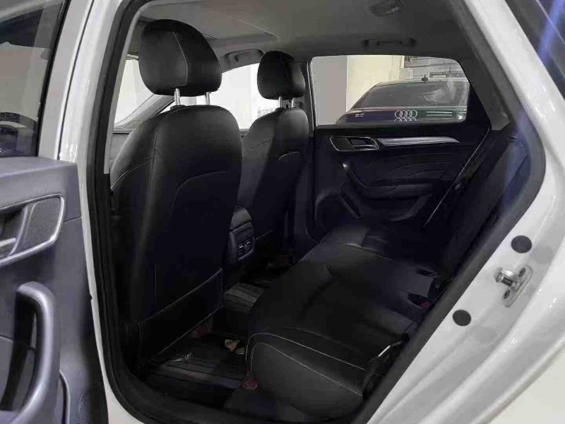 成都21年荣威i65