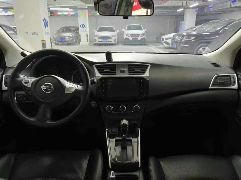 成都19年日产轩逸6