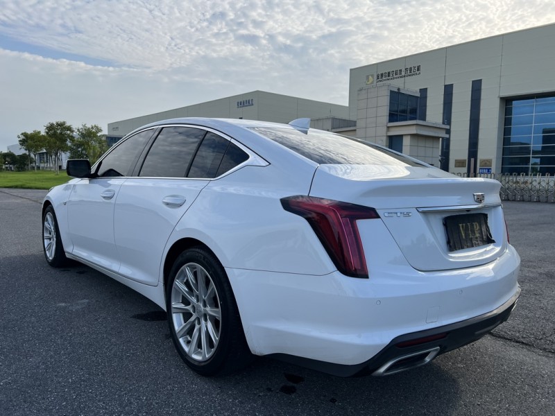 盐城20年凯迪拉克CT59