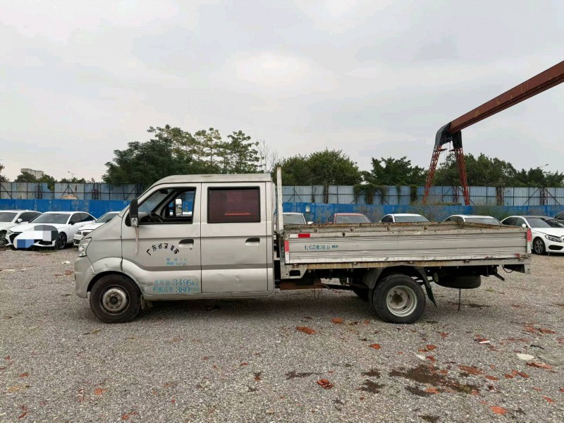 柳州19年长安汽车跨越4