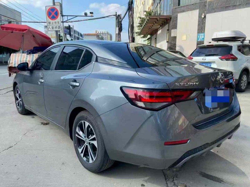 成都22年日产轩逸7