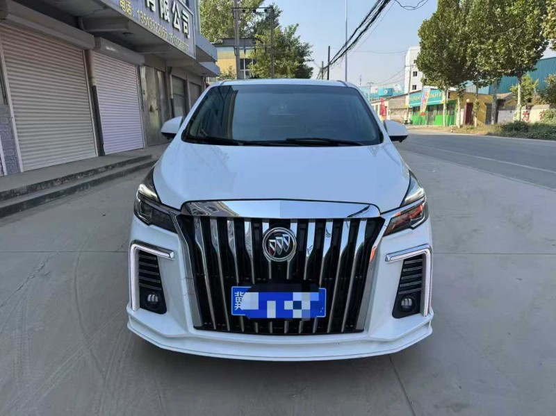 保定21年别克GL81