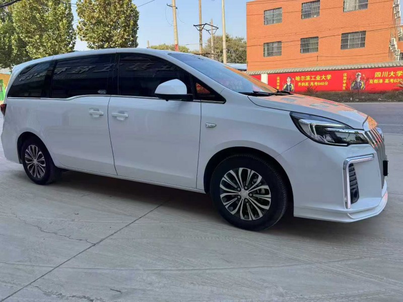 保定21年别克GL82