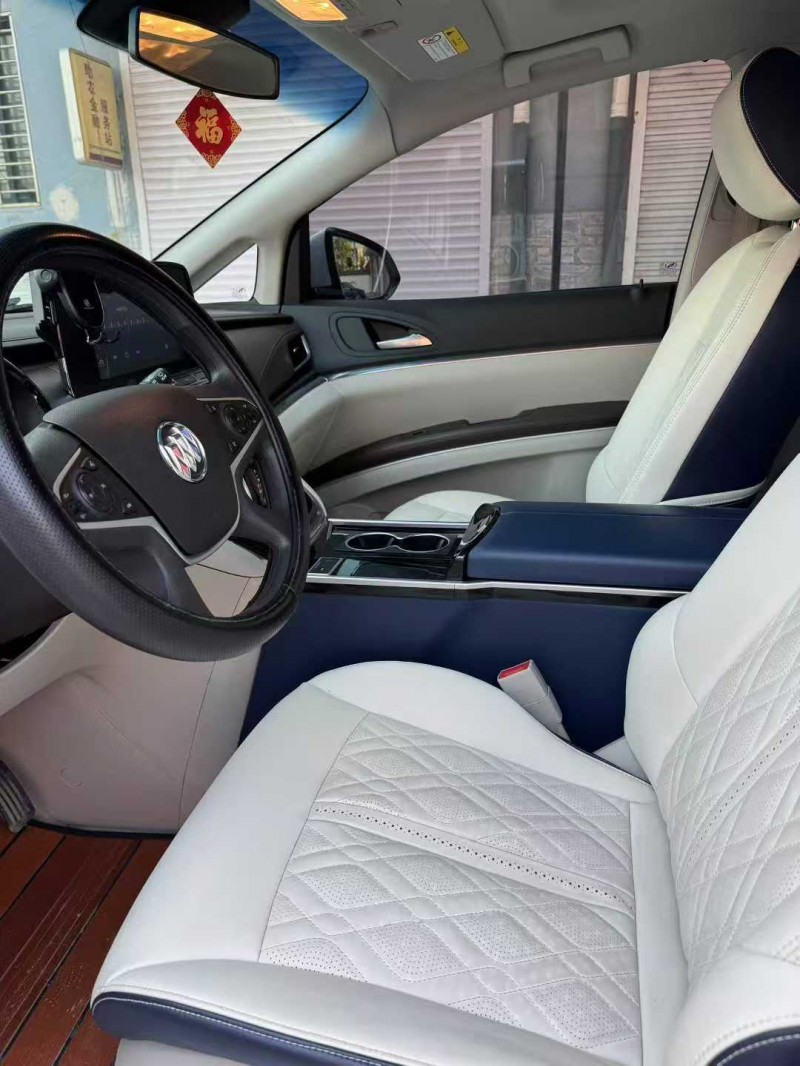 保定21年别克GL86