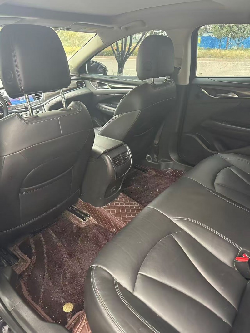 枣庄21年别克君越5