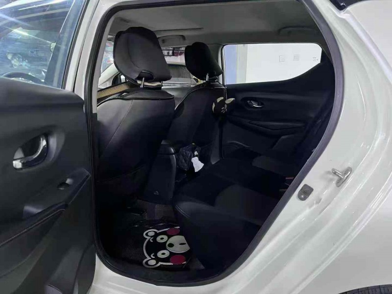 成都20年日产蓝鸟5