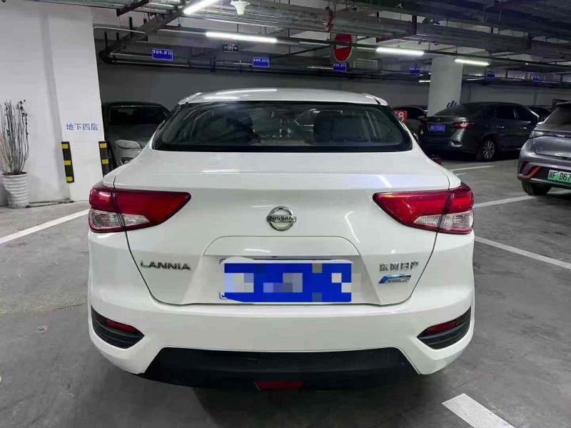 成都20年日产蓝鸟9