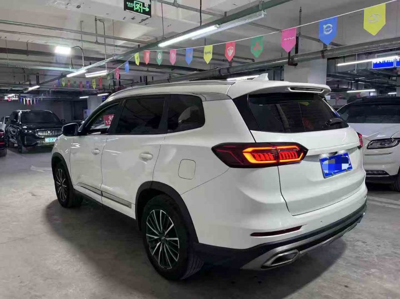 成都21年奇瑞瑞虎7