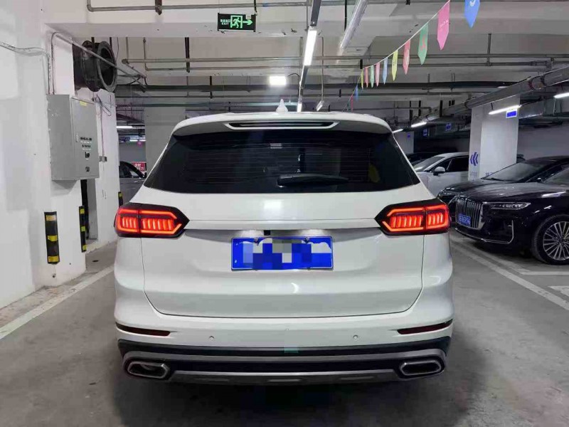 成都21年奇瑞瑞虎9