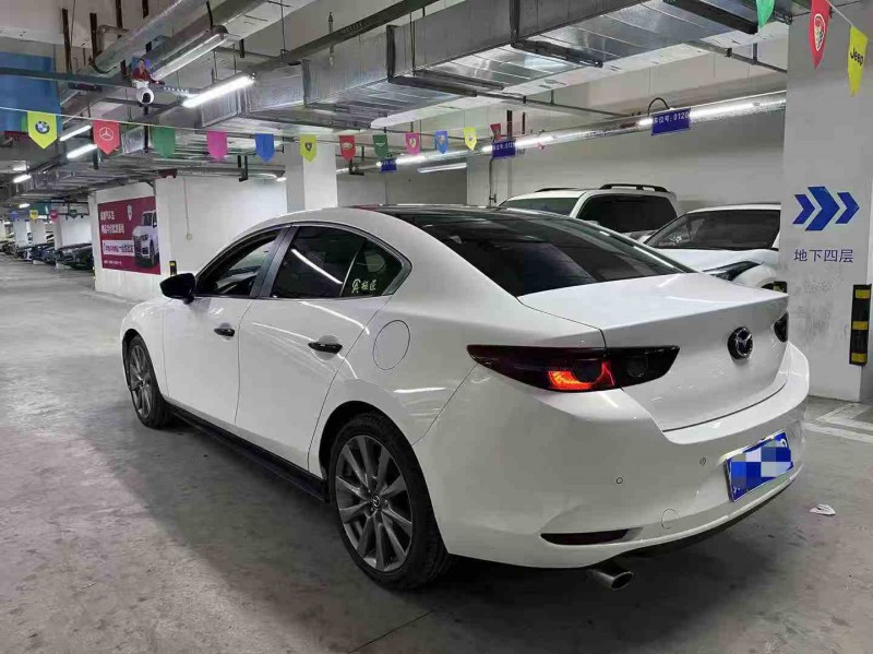 成都21年马自达昂克赛拉7