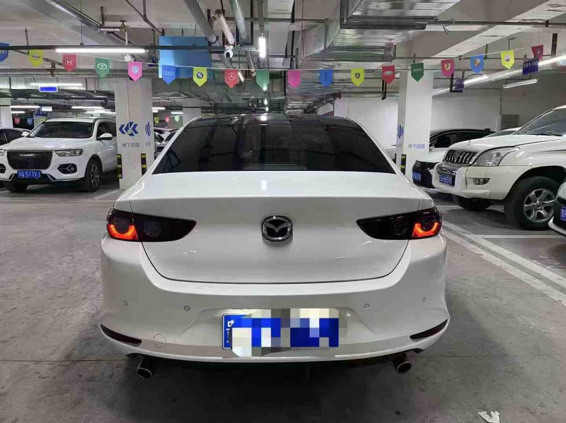 成都21年马自达昂克赛拉9