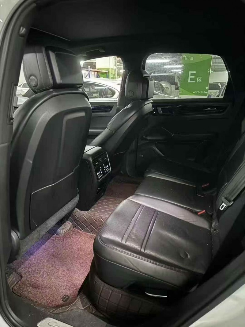 邵阳19年保时捷卡宴5