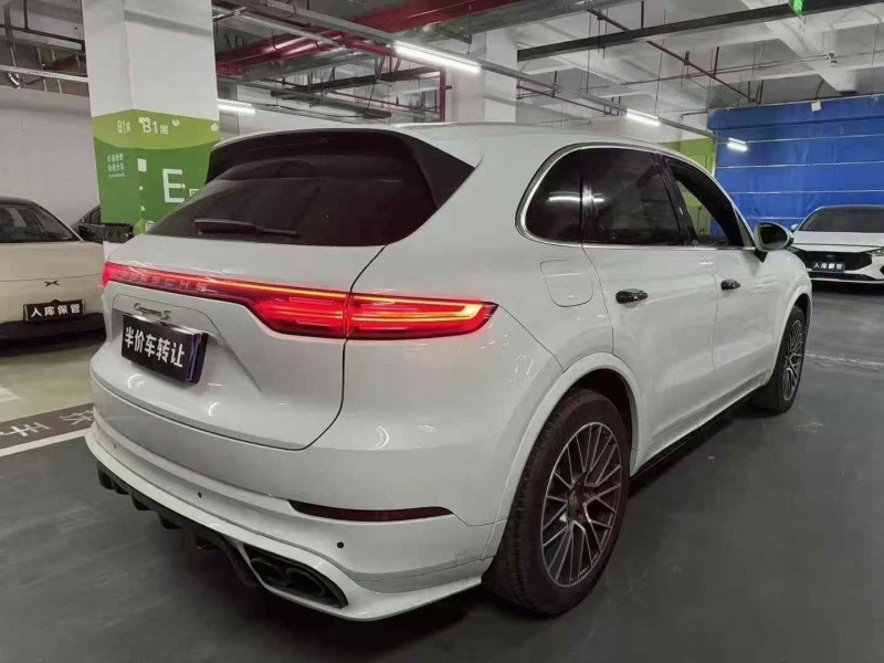 邵阳19年保时捷卡宴7