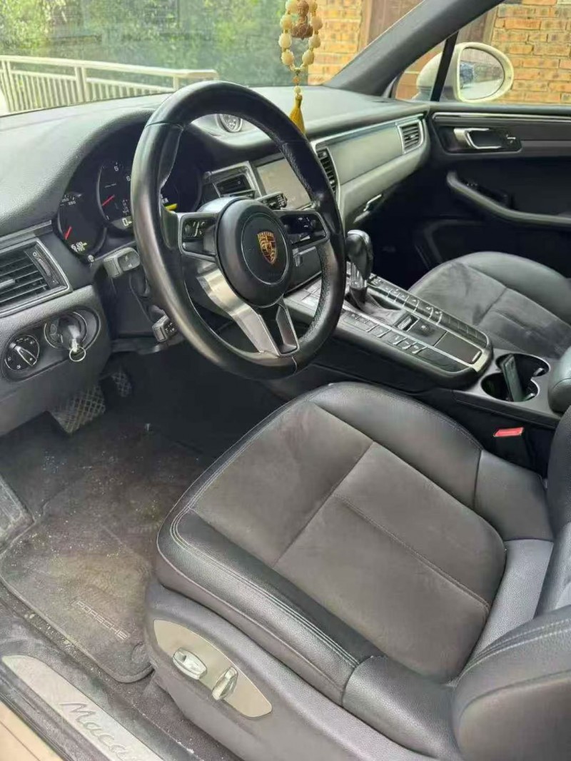 衡阳15年保时捷Macan6