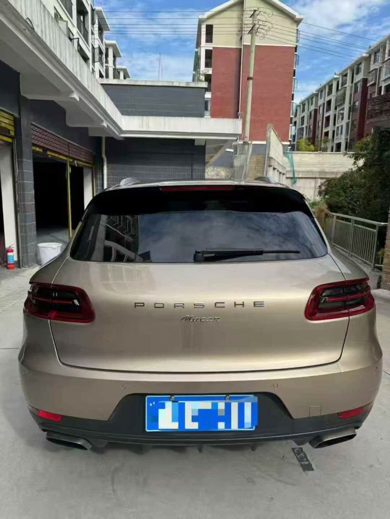 衡阳15年保时捷Macan9