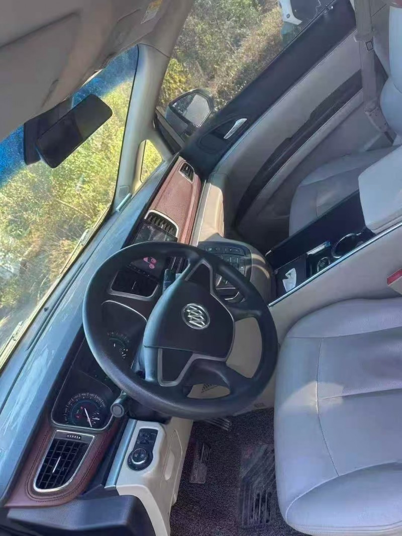 菏泽15年别克GL84