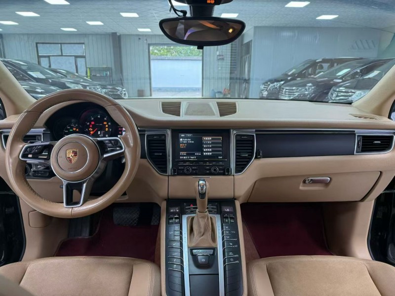 廊坊15年保时捷Macan2
