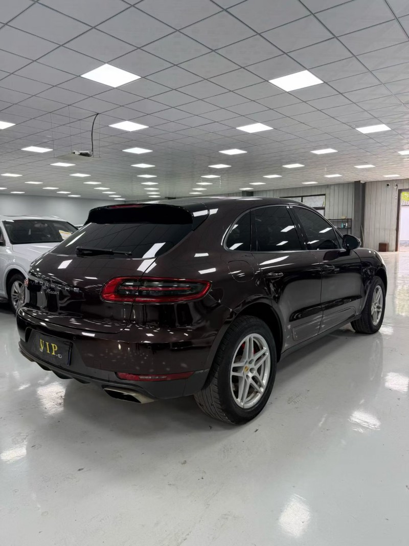 廊坊15年保时捷Macan7