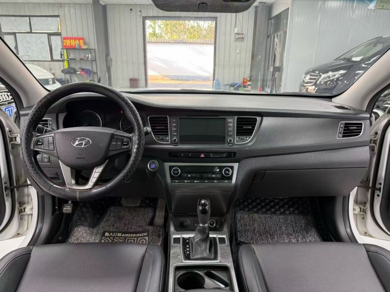 廊坊15年现代名图3