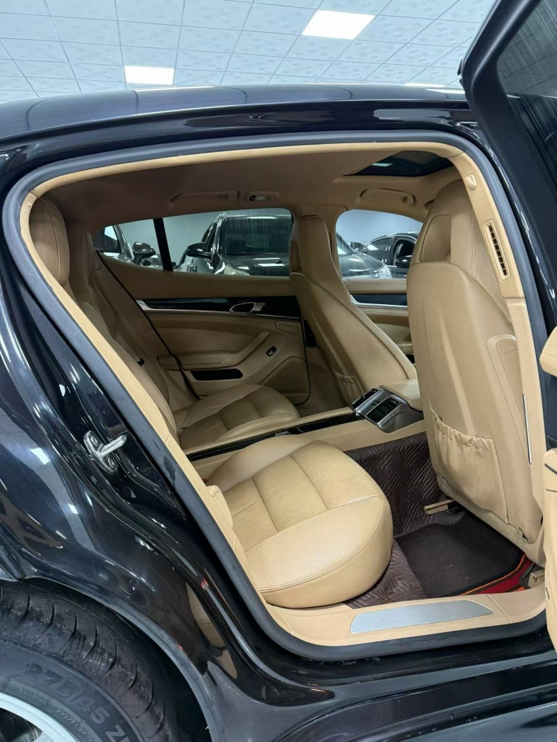 廊坊13年保时捷帕拉梅拉7