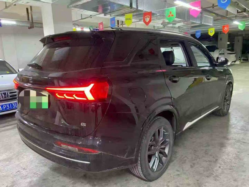 成都23年东风蓝电E58