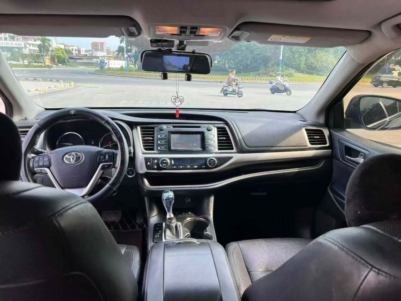 汕头16年丰田汉兰达5